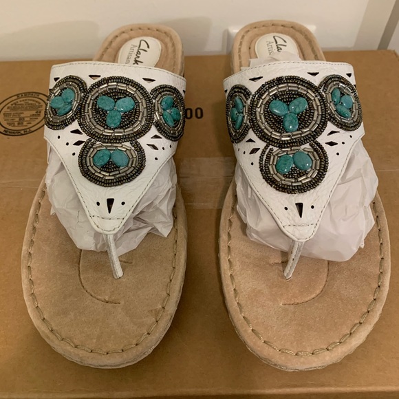 clarks beaded flip flops